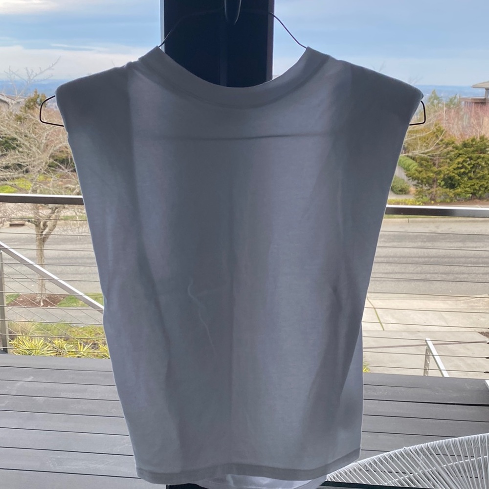 Babaton t-shirt